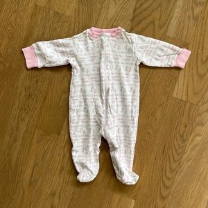 Kissy Kissy baby girl dog print footie pajamas - size 6-9M